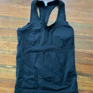 Athleta momentum tank